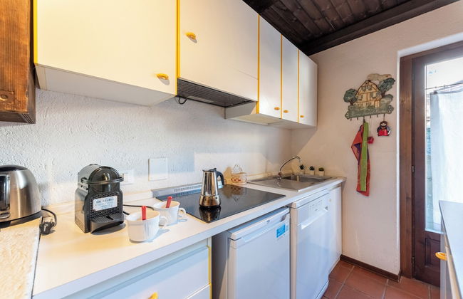 Lovely Apartment In Courmayeur - Photo 8