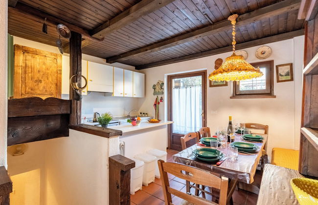 Lovely Apartment In Courmayeur - Photo 22