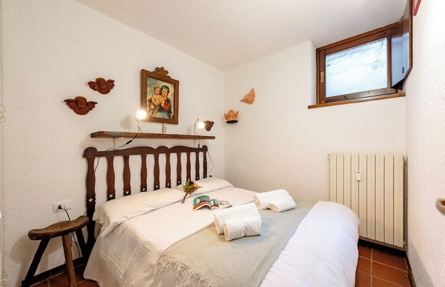 Lovely Apartment In Courmayeur - Photo 2