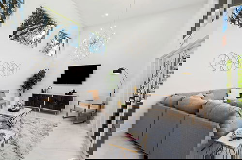 Foto 63 - Luxurious 6-Bedroom Villa with Pool & Games