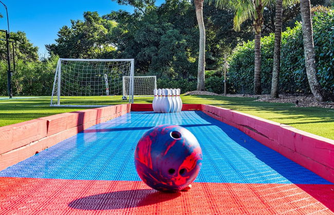 Luxurious 7-Bedroom Villa with Pool & Games - Foto 5