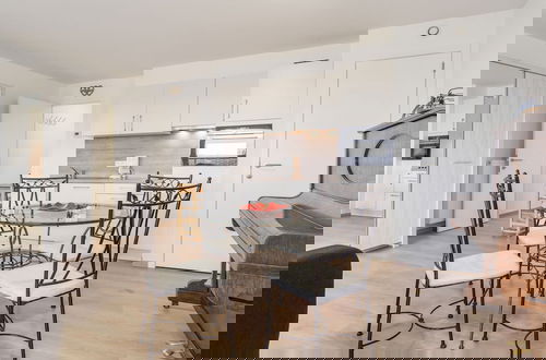 Photo 6 - Spacious Studio With Storage Room