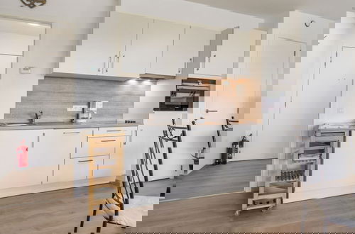 Photo 5 - Spacious Studio With Storage Room