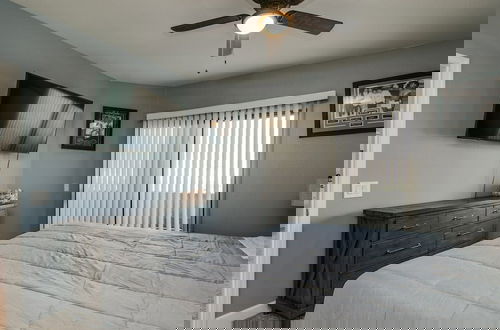 Foto 2 - New Listing! Remodeled Condo in North Scottsdale!
