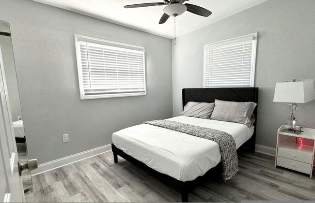 New Fresh House in Seminole Close to Beach - Foto 15