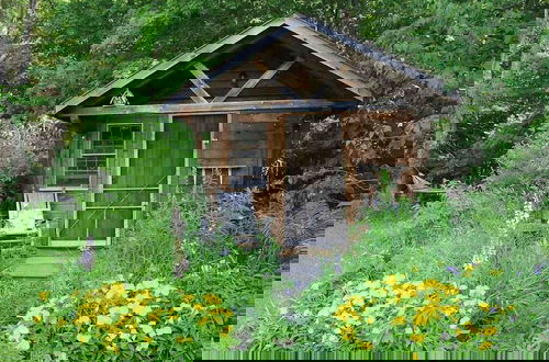 Foto 45 - Relaxing Nature Retreat Perfect for Large Groups