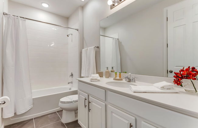 9 BD 6.5 BH With Game Room and Pool - Foto 54