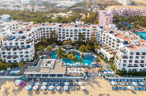 Photo 50 - Beachfront Penthouse by Pueblo Bonito