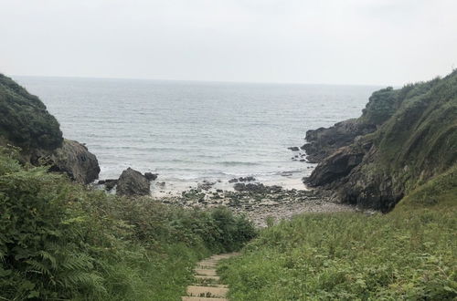 Photo 16 - Stunning Beach Front Apartment in Caswell Swansea