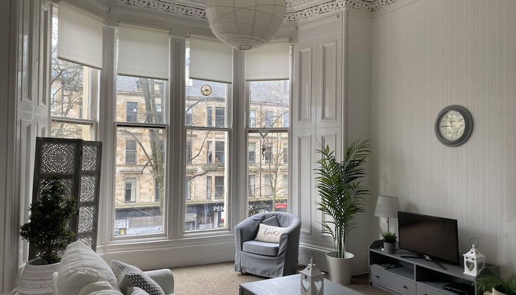 Photo 1 - Captivating Apartment in Glasgow Westend, uk