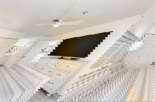 Foto 61 - Absolute Paradise Ami-private Beach Access-water Views From Every Window-heated Pool- Walk To 14 Restaurants