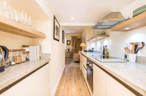 Photo 15 - Delightful 2 Bed in Notting Hill - Near the Tube