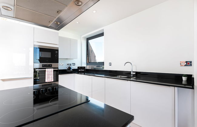 London Riverview - Canary Wharf - Excel - Photo 13