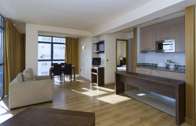 MS Apartamentos Puerto Marina - Foto 8