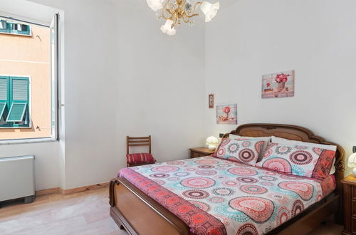 Photo 4 - Spacious Apartment in Lavagna near Sea & City Center