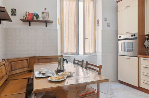 Photo 9 - Spacious Apartment in Lavagna near Sea & City Center