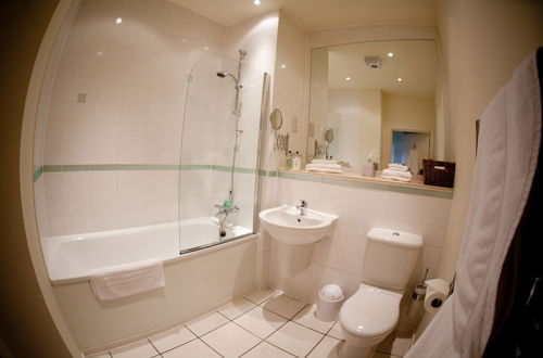 Photo 19 - Chelmsford Serviced Apartments