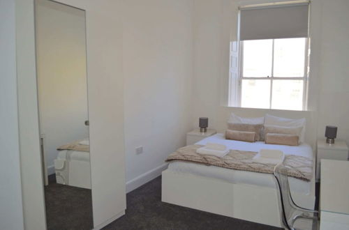 Foto 2 - Spacious 3 Bedroom Flat in the City Centre