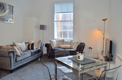 Photo 23 - Spacious 3 Bedroom Flat in the City Centre