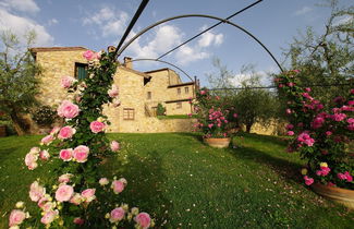 Photo 1 - Rustic Villa with Private Pool near Montepulciano