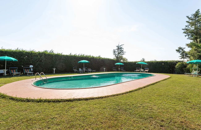 Apartment in Tuoro sul Trasimeno With Pool - Foto 19