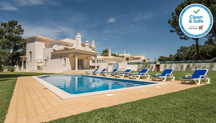 Photo 1 - Beautiful 8-bed Golf Villa in Vilamoura, Algarve