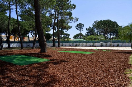 Photo 28 - Beautiful 8-bed Golf Villa in Vilamoura, Algarve
