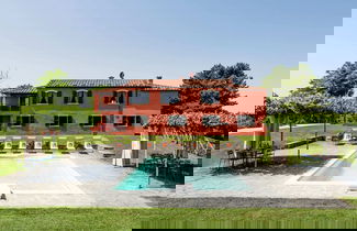 Foto 1 - Villa With Private Swimming Pool