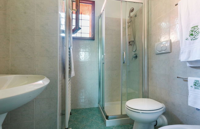 Villa With Private Swimming Pool - Photo 16