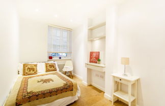 Photo 3 - London Hideaway I