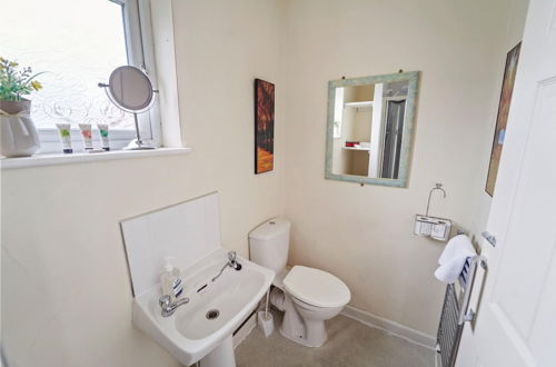 Photo 13 - Beautiful 4 Bed House - Great Central Location - Wolverhampton