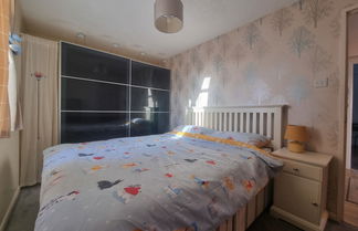 Photo 3 - Lovely 2 Bedroom Apartment With Private Parking