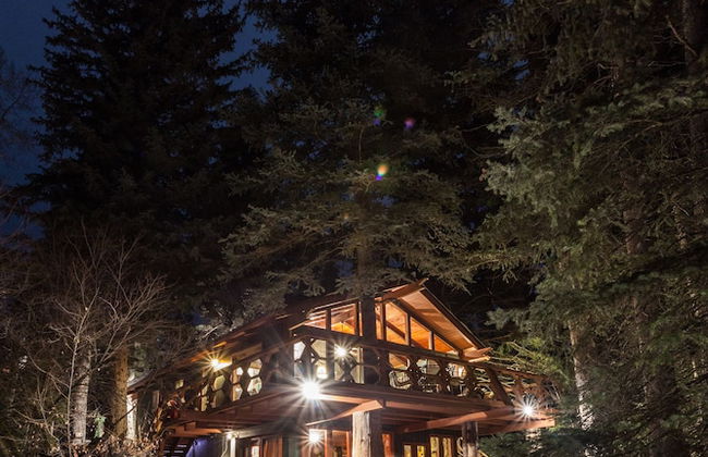Treehouse by the Stream - Foto 25