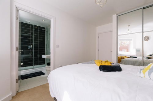 Photo 5 - Palmerston House 2 Bedroom Apartments, Reading - 2 Bathroom with Parking