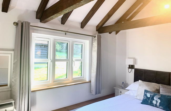 Boutique 3-bed Cottage in Hellingly - Foto 8