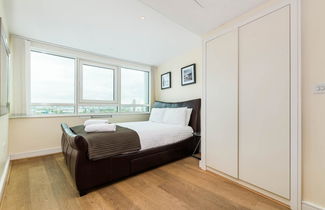 Photo 2 - Luxury Modern 2BD Flat in Centre