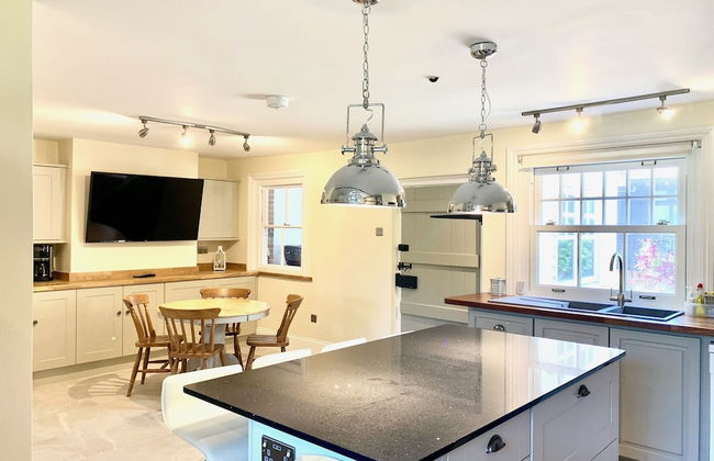 Stunning 6 Bedroom Farmhouse in Hellingly - Foto 14