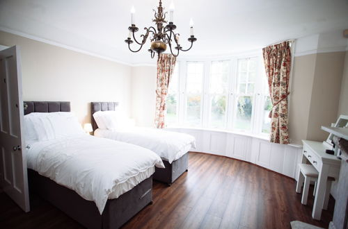 Foto 3 - Stunning 6 Bedroom Farmhouse in Hellingly