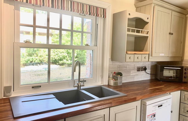 Stunning 6 Bedroom Farmhouse in Hellingly - Foto 18