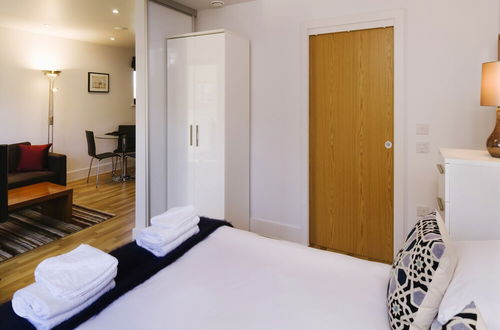 Photo 3 - Your Space Apartments - Eden House