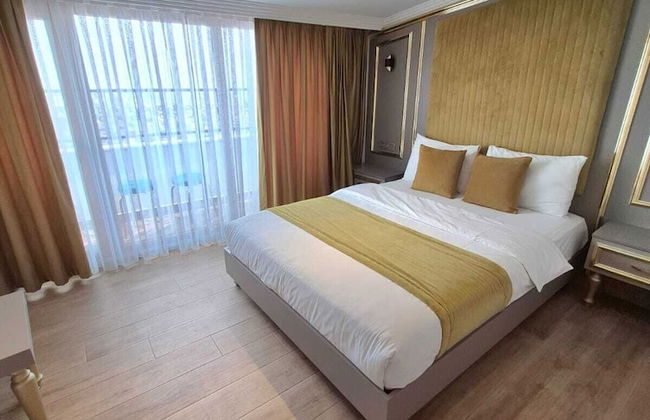 Taksim La Marino Hotel - Photo 11