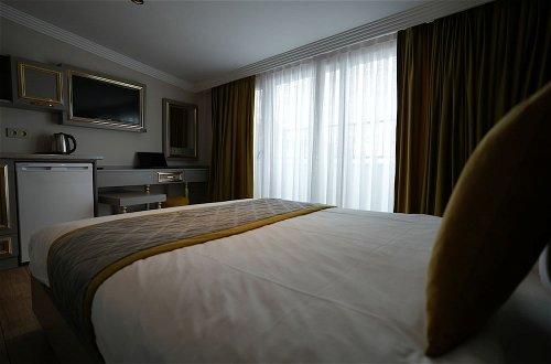 Photo 42 - Taksim La Marino Hotel
