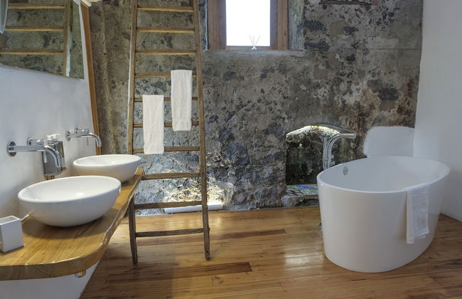 Monaci delle Terre Nere - Foto 79