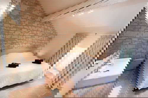 Foto 2 - Classy Apartment in Villeseque-des-corbieres With Swimming Pool