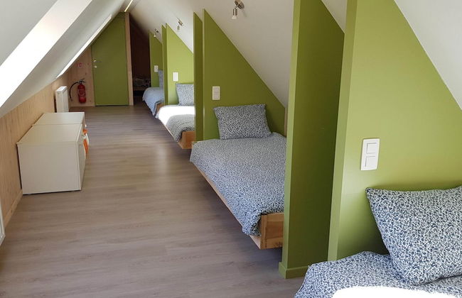 Spacious Holiday Home With Pond in Poperinge - Foto 18