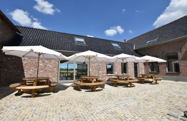 Spacious Holiday Home With Pond in Poperinge - Foto 46