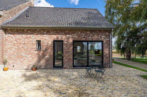 Photo 17 - Spacious Holiday Home With Pond in Poperinge