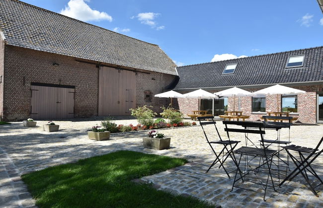 Spacious Holiday Home With Pond in Poperinge - Foto 44