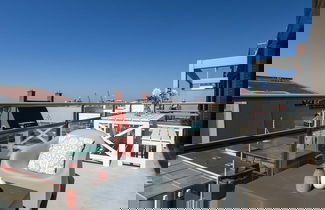 Foto 1 - Modern Apartment Close to the Beach and the sea