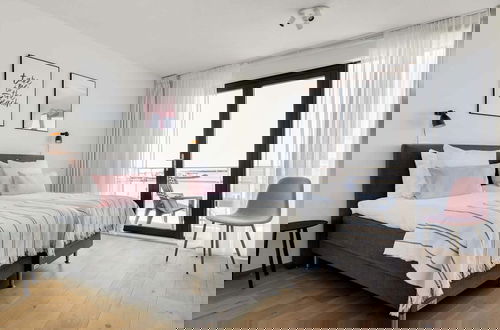 Foto 9 - Modern Apartment Close to the Beach and the sea